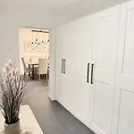 Alpinelounge -modern - Spacious Apartmán *