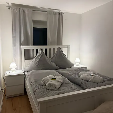 Alpinelounge -modern - Spacious
